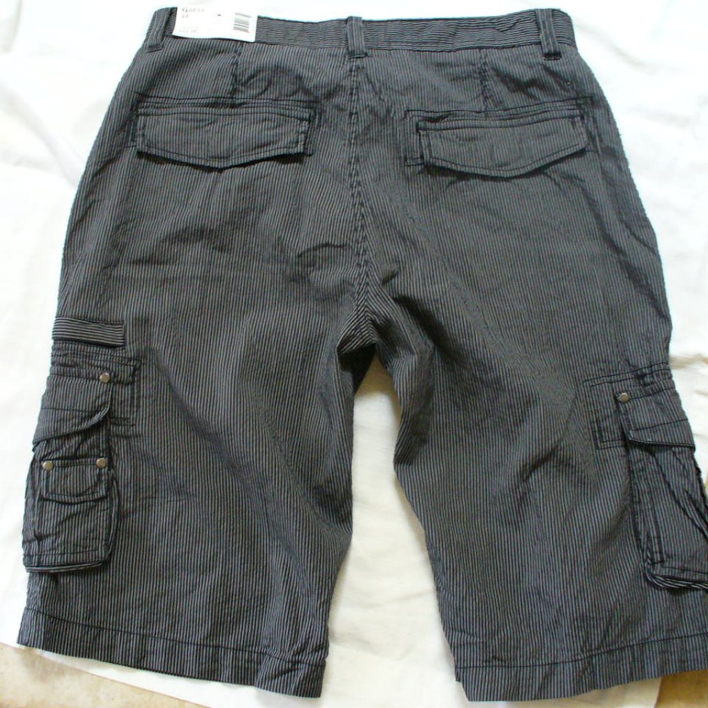 Guess Brand Shorts Nwt Size 33 Cargo
